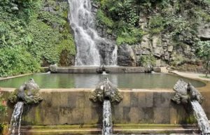 Air Terjun Sumuran